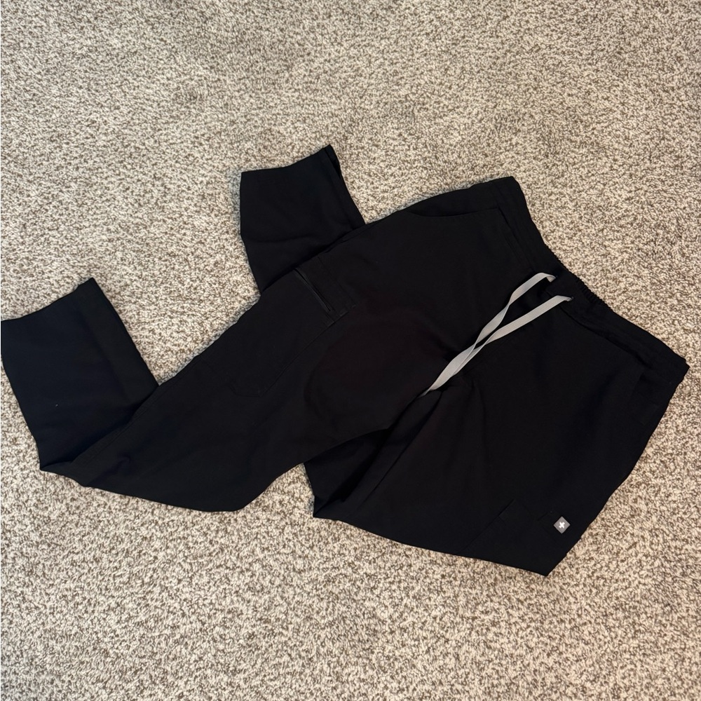 Woman’s Figs scrubs straight leg